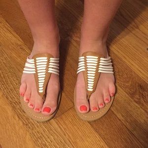 DV by target sandals